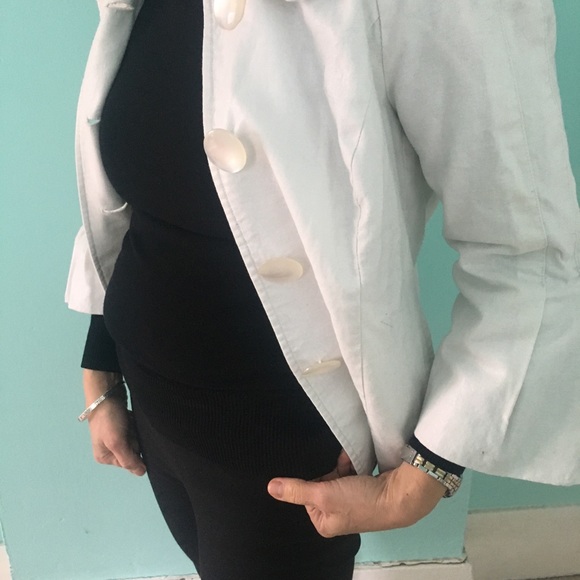 White linen jacket - Picture 5 of 8